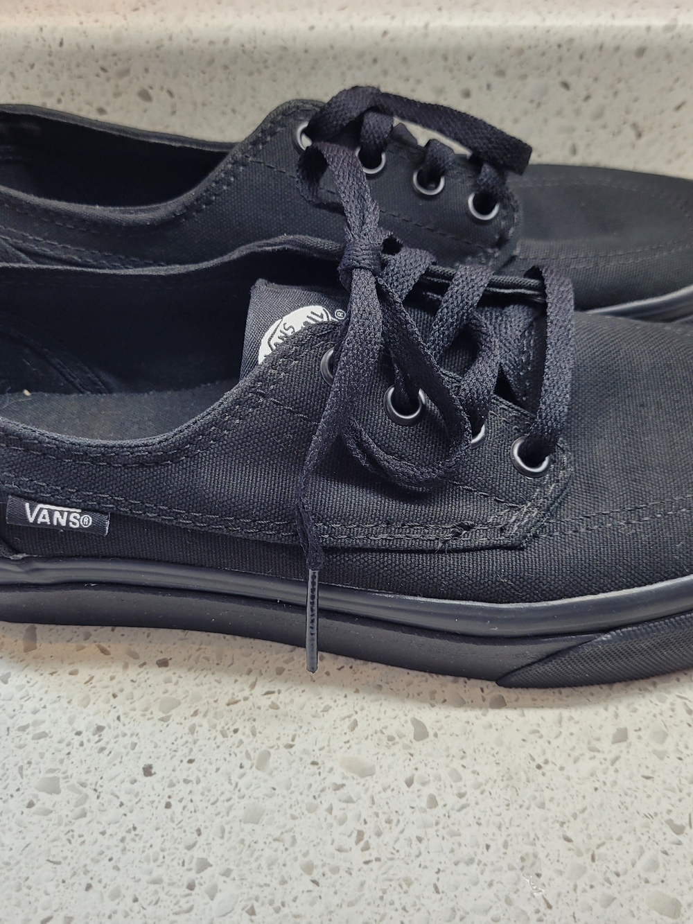 147 - Vans Brigata Triple Black Skate/Casual Shoes - US 6.5 Men / 8 Women - EUC - Picture 2 of 11